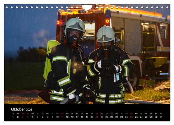 Produktbild: FEUERWEHR IM EINSATZ (Wandkalender 2026 DIN A4 quer), CALVENDO Monatskalender