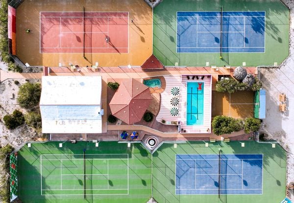 Produktbild: The Tennis Court