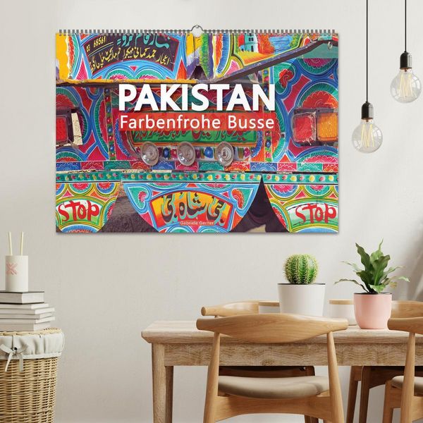 Produktbild: Pakistan farbenfrohe Busse (Wandkalender 2026 DIN A2 quer), CALVENDO Monatskalender
