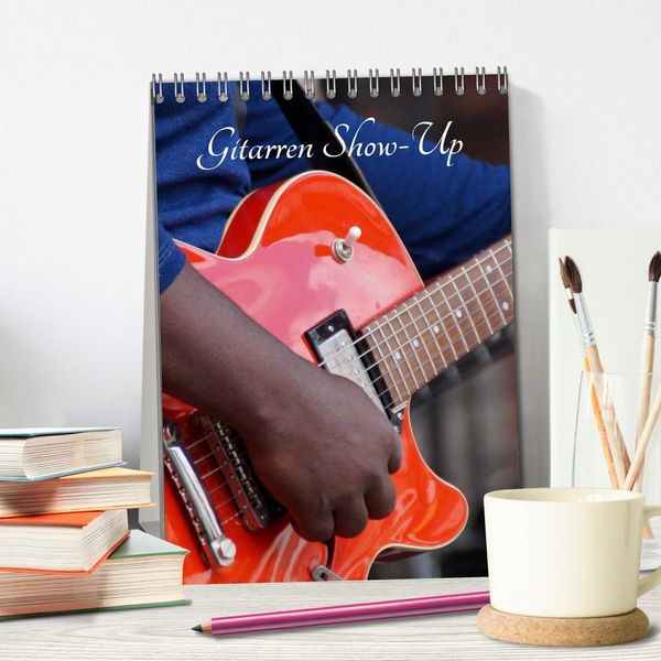 Produktbild: Gitarren Show-Up (Tischkalender 2026 DIN A5 hoch), CALVENDO Monatskalender