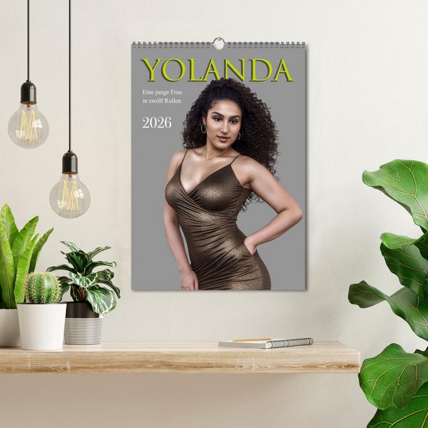 Produktbild: Yolanda, eine junge Frau in zw&ouml;lf Rollen (Wandkalender 2026 DIN A3 hoch), CALVENDO Monatskalender