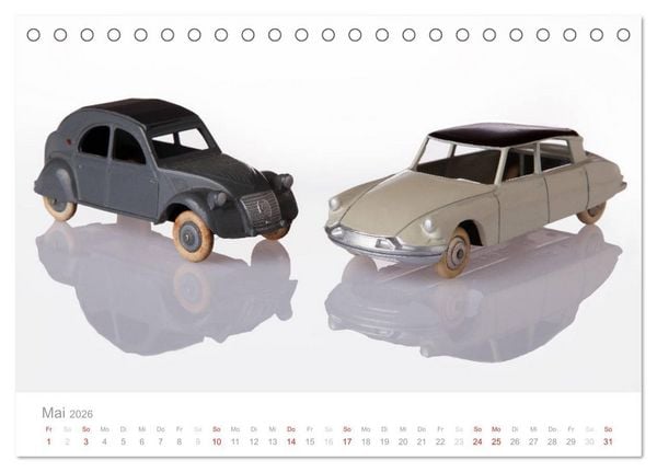 Produktbild: Dinky Toys Spielzeugautos (Tischkalender 2026 DIN A5 quer), CALVENDO Monatskalender