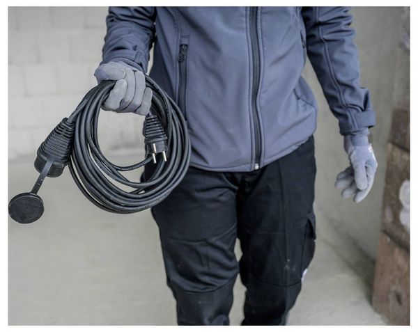 Produktbild: Brennenstuhl 1169870 Strom Verl&auml;ngerungskabel Schwarz 10.00m AT-N05V3V3-F 3G 1,5mm&sup2;