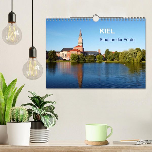 Produktbild: Kiel - Stadt an der F&ouml;rde (Wandkalender 2026 DIN A4 quer), CALVENDO Monatskalender