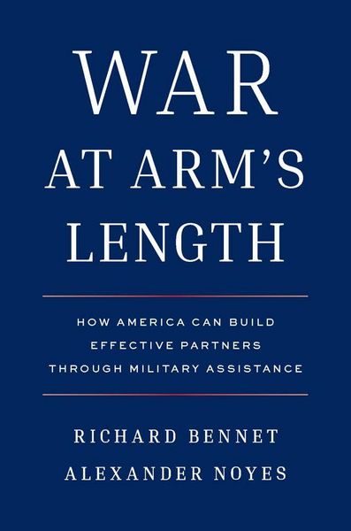 Produktbild: War at Arm's Length