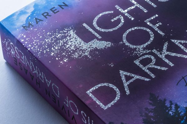 Produktbild: Lights of Darkness