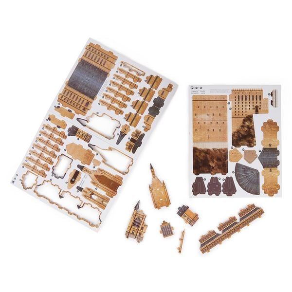 Produktbild: 4D Build - Harry Potter, Hogwarts Castle, 3D-Puzzle des magischen Harry Potter-Schlosses aus hochwertigem Karton, 209 Teile, ab 12 Jahren