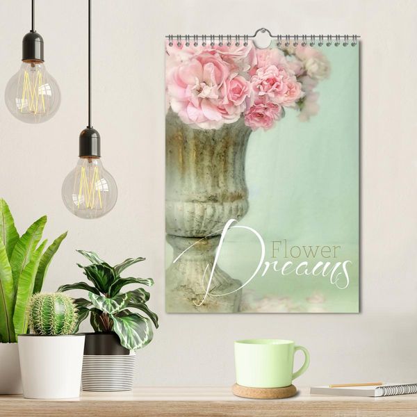 Produktbild: Flower Dreams (Wandkalender 2026 DIN A4 hoch), CALVENDO Monatskalender
