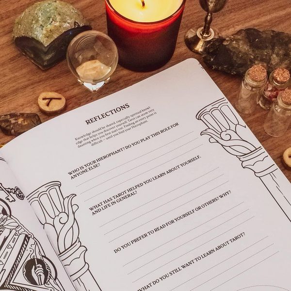 Produktbild: Modern Witch Tarot Coloring Book