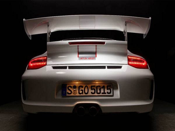 Produktbild: CALVENDO Puzzle Ein Motiv aus dem Kalender Porsche GT3RS 4,0 | 1000 Teile Lege-Gr&ouml;&szlig;e 64x48cm Foto-Puzzle f&uuml;r gl&uuml;ckliche Stunden