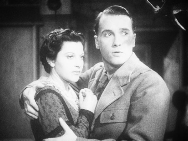 Produktbild: Ludwig Ganghofer Komplettbox (u.a. Schloss Hubertus / Der J&auml;ger von Fall / Das Schweigen im Walde / Der Edelwei&szlig;k&ouml;nig / Waldrausch / Gewitter im Mai / Der Ochsenkrieg / Der Mann im Salz) [32 DVDs]