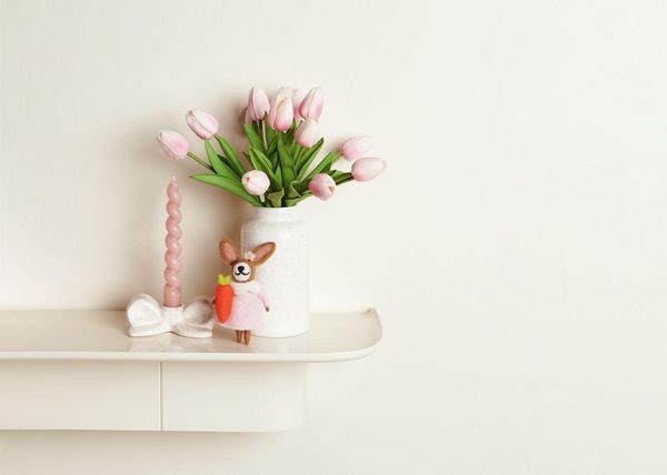 Produktbild: Aufh&auml;nger Filz-Hase mit M&ouml;hre und rosa Kleid, 14 x 7 x 4cm