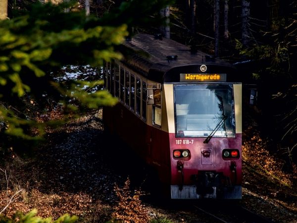 Produktbild: Mit dem HSB-Triebwagen 187 016-1 unterwegs (Puzzle)