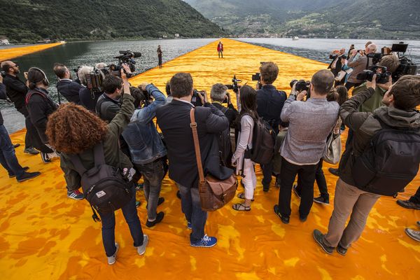 Produktbild: Christo - Walking on Water
