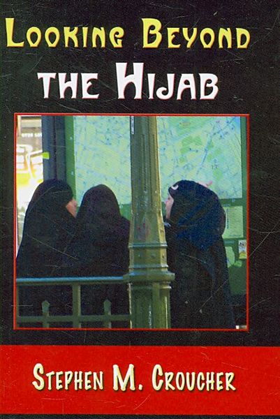 Produktbild: Looking Beyond the Hijab