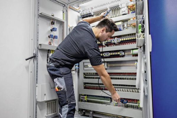 Produktbild: Bosch Professional GVT 1000-15 Spannungspr&uuml;fer