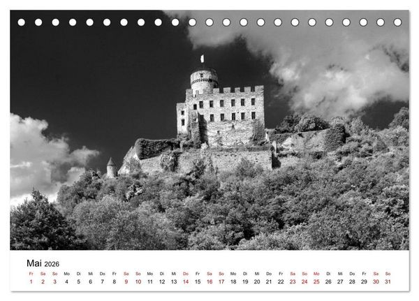 Produktbild: Burgen in schwarzwei&szlig; - Wie aus alten Zeiten (Tischkalender 2026 DIN A5 quer), CALVENDO Monatskalender
