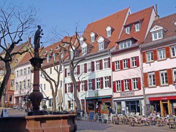 Produktbild: CALVENDO Puzzle Am Marktplatz in Weinheim an der Bergstra&szlig;e | 1000 Teile Lege-Gr&ouml;&szlig;e 64x48cm Foto-Puzzle f&uuml;r gl&uuml;ckliche Stunden