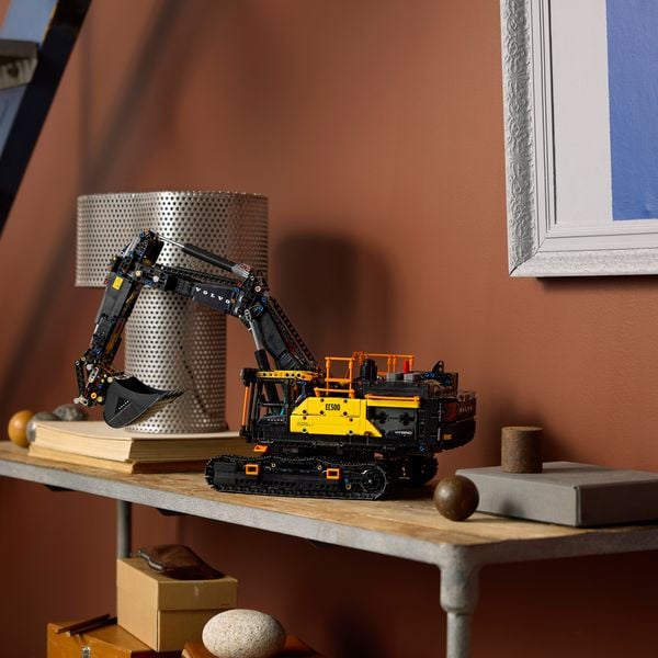 Produktbild: LEGO Technic 42215 Volvo EC500 Hybrid Bagger, Modellauto