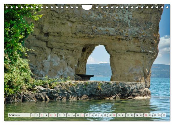 Produktbild: Bolsenasee Smaragd im Latium (Wandkalender 2026 DIN A4 quer), CALVENDO Monatskalender