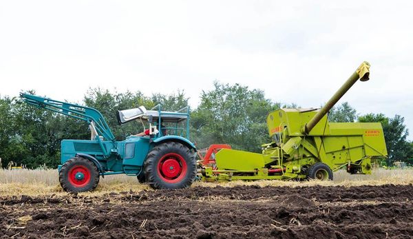 Produktbild: Jahrbuch Traktoren 2023