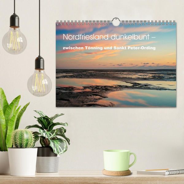 Produktbild: Nordfriesland dunkelbunt &ndash; zwischen T&ouml;nning und Sankt Peter-Ording (Wandkalender 2027 DIN A4 quer), CALVENDO Monatskalender