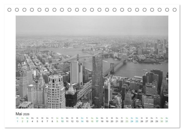 Produktbild: New York in schwarz weiss (Tischkalender 2026 DIN A5 quer), CALVENDO Monatskalender