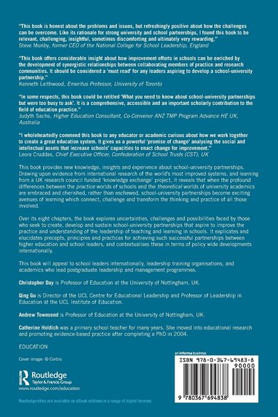 Produktbild: School-University Partnerships in Action