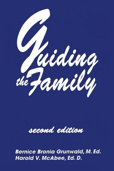Produktbild: Guiding The Family