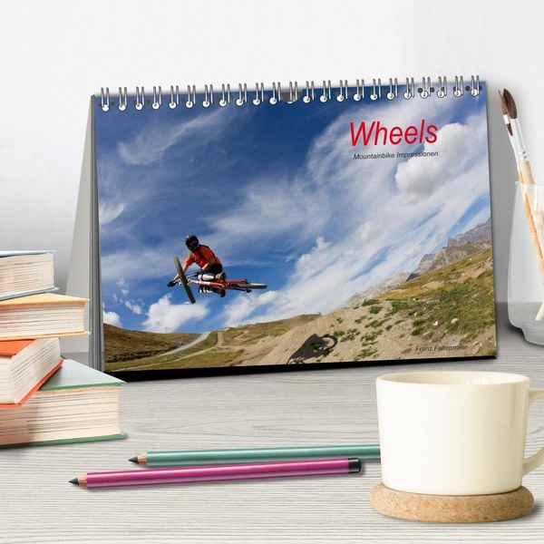 Produktbild: Wheels (Tischkalender 2026 DIN A5 quer), CALVENDO Monatskalender