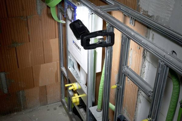 Produktbild: Brennenstuhl 1173070010 LED Arbeitsleuchte akkubetrieben 10W 950lm