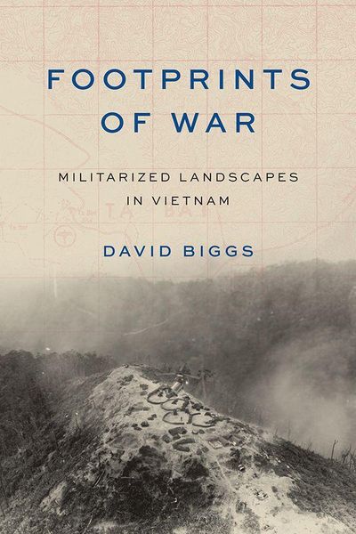 Produktbild: Footprints of War