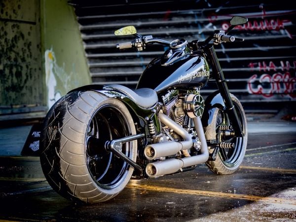 Produktbild: CALVENDO Puzzle Harley-Davidson Custom Softail Slim S 300 | 1000 Teile Lege-Gr&ouml;&szlig;e 64 &times; 48 cm Foto-Puzzle f&uuml;r gl&uuml;ckliche Stunden