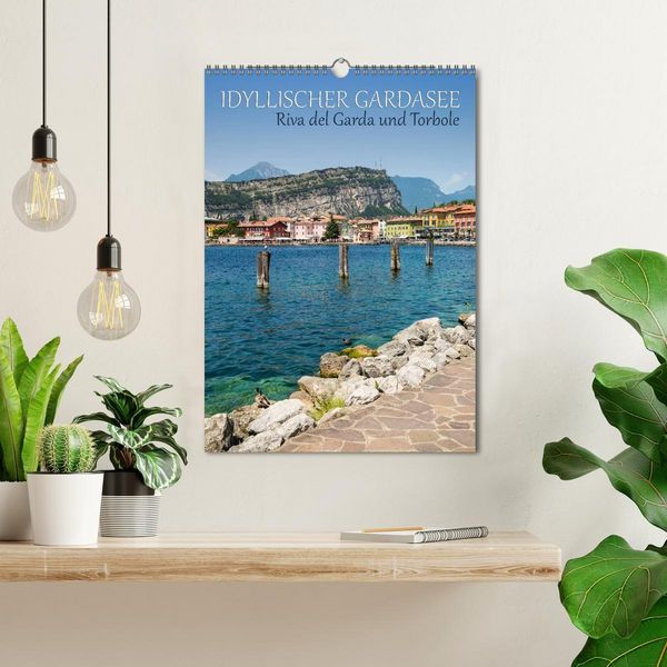 Produktbild: IDYLLISCHER GARDASEE Riva del Garda und Torbole (Wandkalender 2026 DIN A3 hoch), CALVENDO Monatskalender