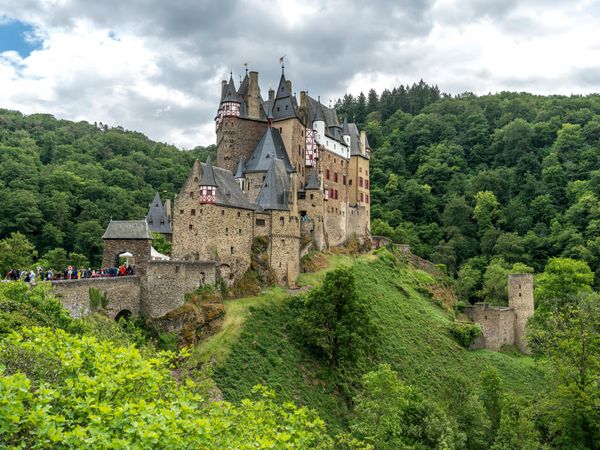 Produktbild: CALVENDO Puzzle Die Burg Eltz | 1000 Teile Lege-Gr&ouml;&szlig;e 64x48cm Foto-Puzzle f&uuml;r gl&uuml;ckliche Stunden