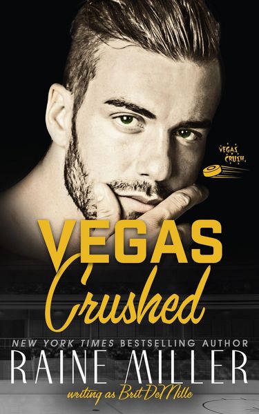 Produktbild: Crushed (Vegas Crush, #1)