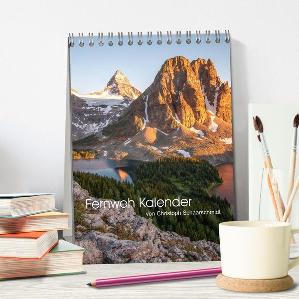 Produktbild: Fernweh Kalender (Tischkalender 2026 DIN A5 hoch), CALVENDO Monatskalender