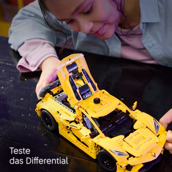 Produktbild: LEGO Technic Chevrolet Corvette Stingray - Spielzeug Sportwagen 42205