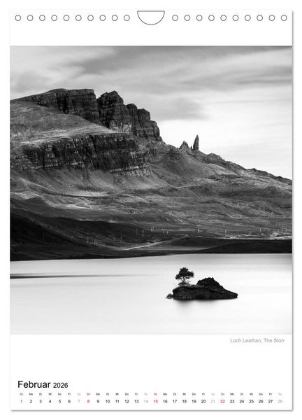 Produktbild: Isle of Skye - Langzeitbelichtungen in Schwarzwei&szlig; (Wandkalender 2026 DIN A4 hoch), CALVENDO Monatskalender