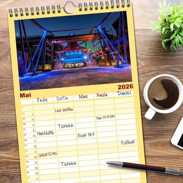 Produktbild: Familienplaner 2026 - Ruhrpott Akzente mit 5 Spalten (Wandkalender, 21 x 45 cm) CALVENDO