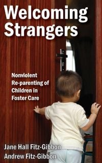 Produktbild: Welcoming Strangers