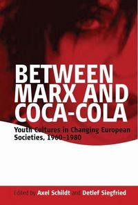 Produktbild: Between Marx and Coca-Cola
