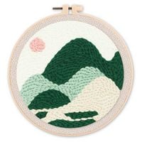 Produktbild Punch Needle Figured'Art 20x20 cm Grüne Berge, DIY Stickerei mit Nadel und Wolle