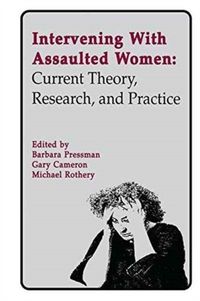 Produktbild: Intervening With Assaulted Women