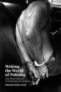 Produktbild: Writing the World of Policing