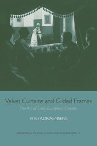 Produktbild: Velvet Curtains and Gilded Frames