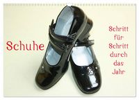 Produktbild: Schuhe - Schritt f&uuml;r Schritt durch das Jahr (Wandkalender 2026 DIN A3 quer), CALVENDO Monatskalender