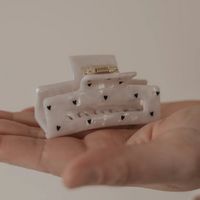 Produktbild: Haarspange eckig gro&szlig; Herzen schwarz Pearl