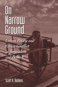 Produktbild: On Narrow Ground