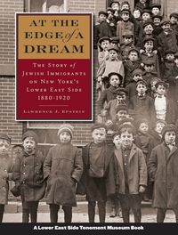 Produktbild: Epstein, L: At the Edge of a Dream